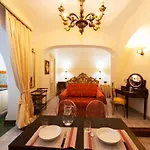 Residenza Del Duca & بيت ضيافة أمالفي