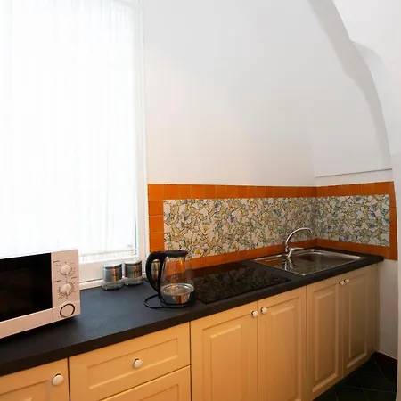 بيت ضيافة Residenza Del Duca & 4*